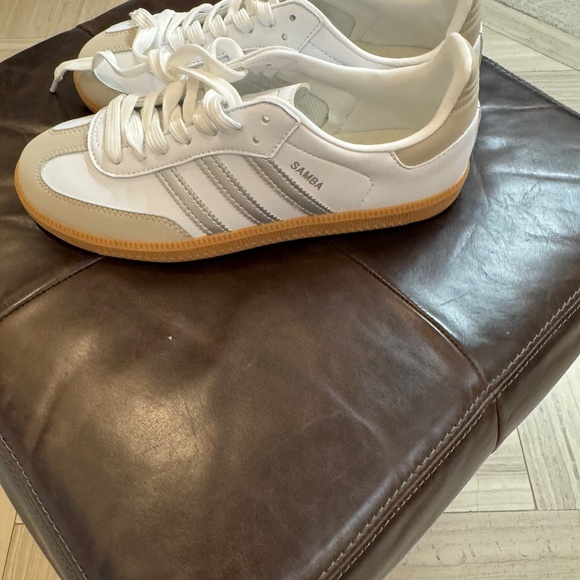Adidas Samba   OG   "Metallic   White" - Picture 2 of 6